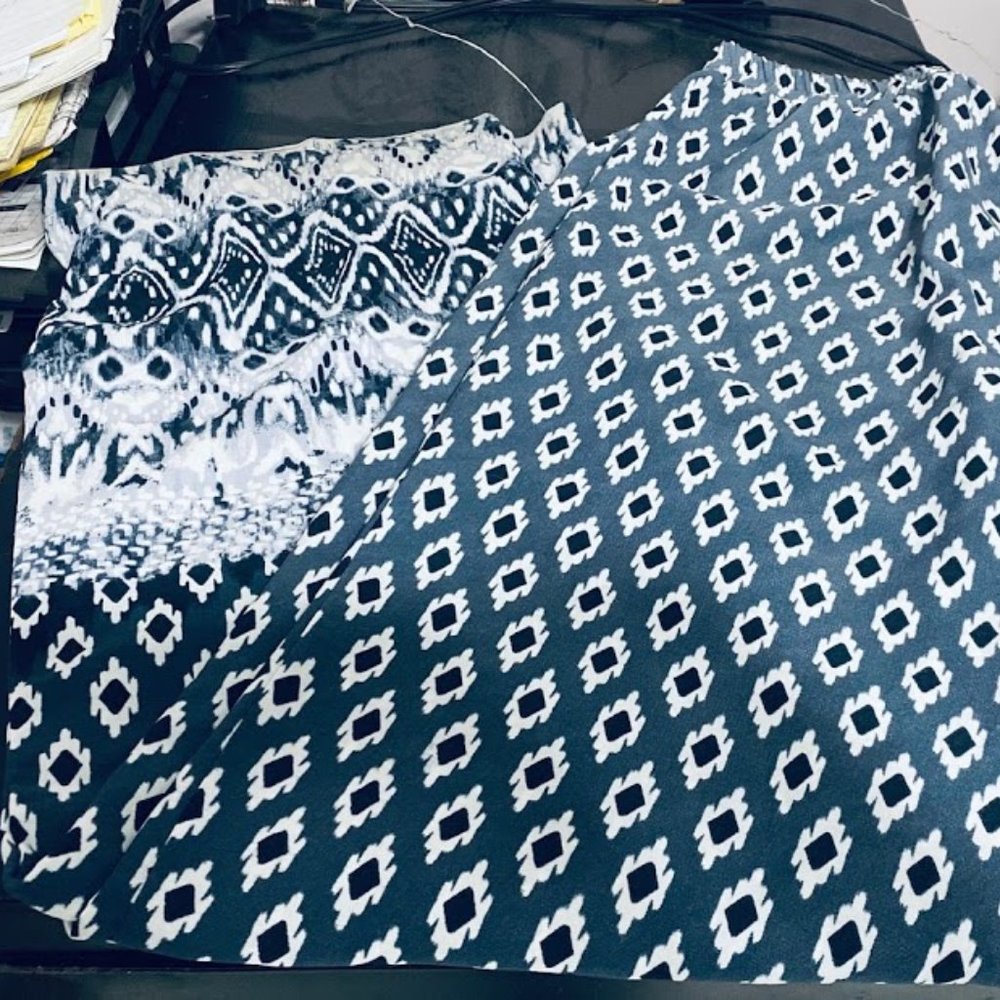 Blue and white pattern wide leg palazzo pants